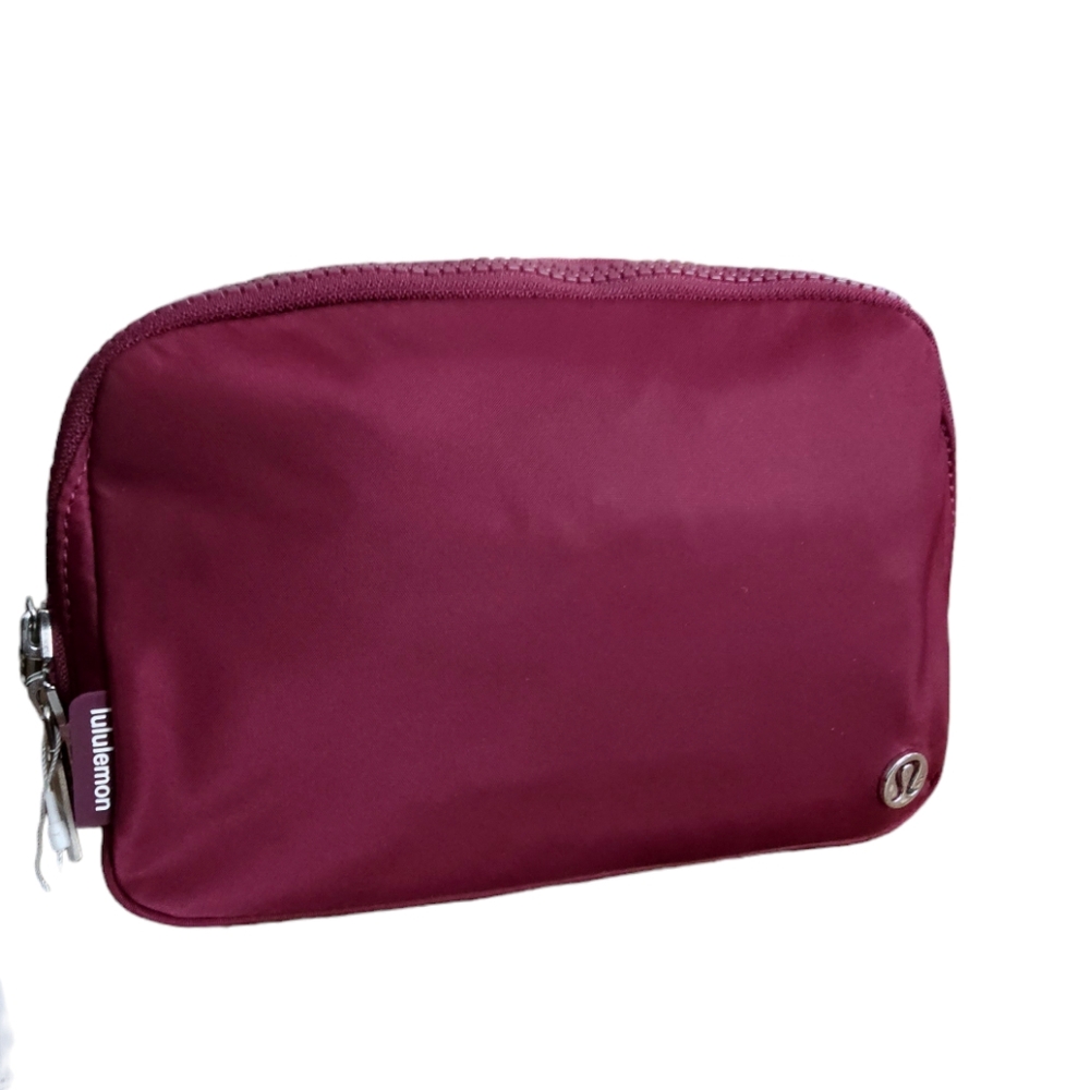 Lululemon Everywhere Belt Bag Large Long Strap 2L Deep Luxe Burgundy. EUC
